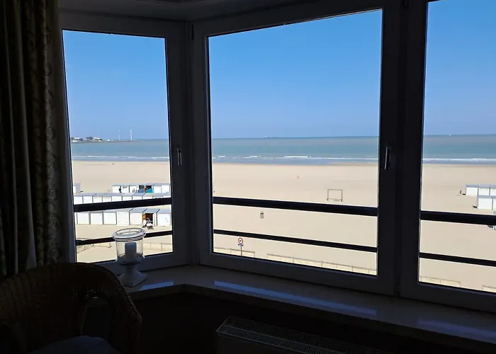 Appartement Zeedijk Heist Met Garage